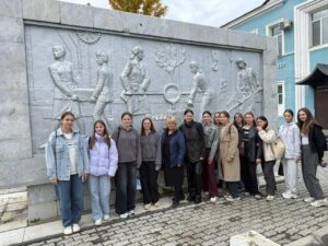 В поход за впечатлениями как мы отметили День Туризма в Первомайском парке!