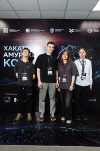  «Амурский код» команда «Дикие огурцы» представила колледж на Хакатоне