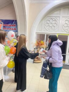 День, когда студенты взяли бразды правления в свои руки