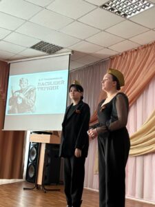 Литературная гостиная, посвящённая вкладу театра в Великую Победу
