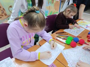 Амурский педагогический колледж: добрые дела в День детей, больных раком