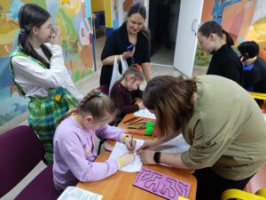 Амурский педагогический колледж: добрые дела в День детей, больных раком